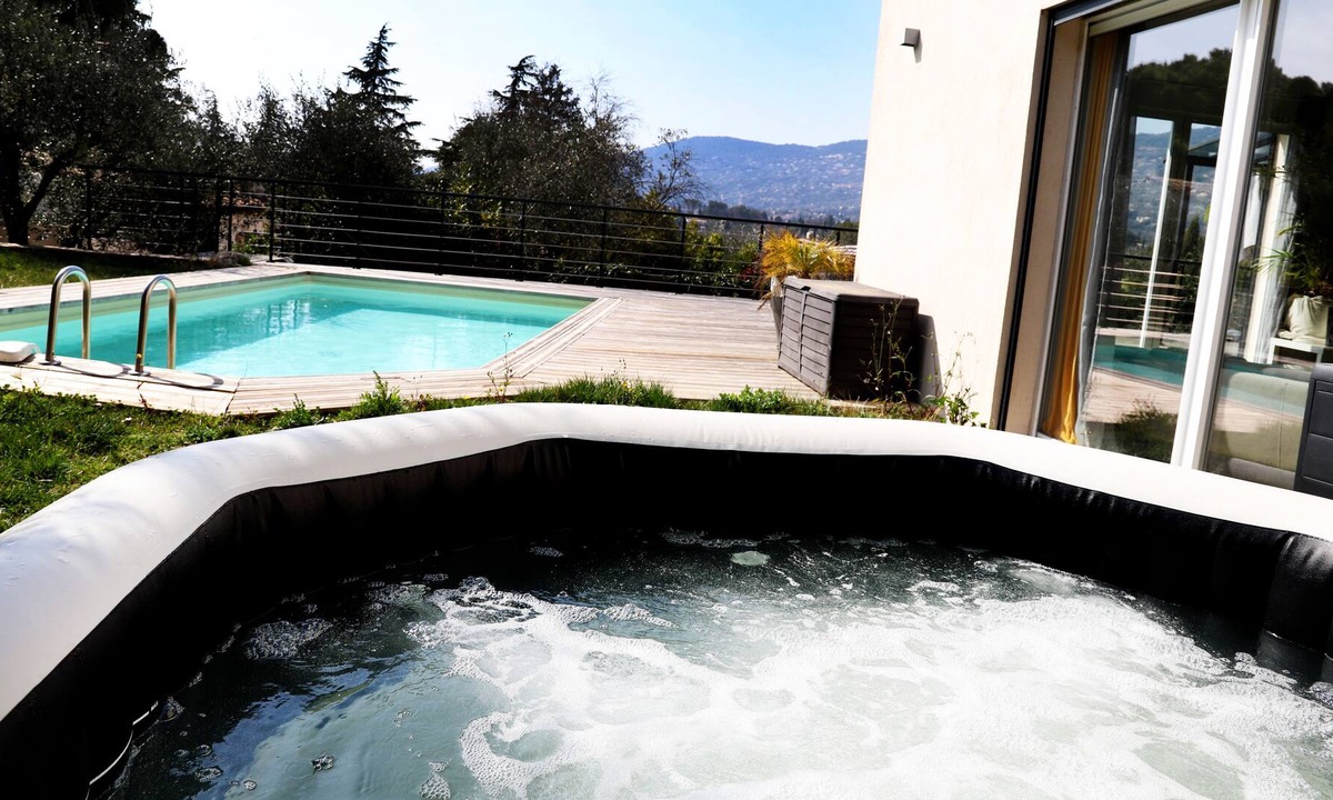 Saint-Jacques House | Vrbo Property