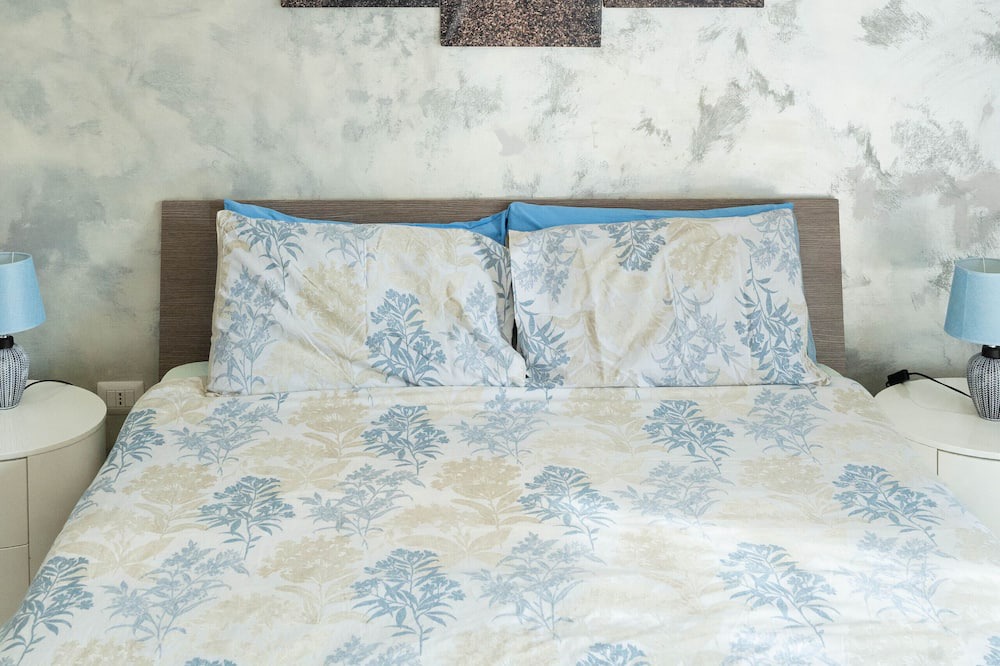 Secondigliano House | Vrbo Property