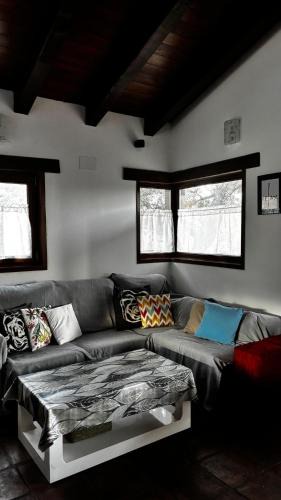 Los Angeles de San Rafael House | VUT Carrascosos, oasis familiar by Cabana Rentals