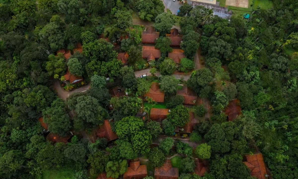 Kunnathidavaka Hotel | Vythiri Holiday Resorts