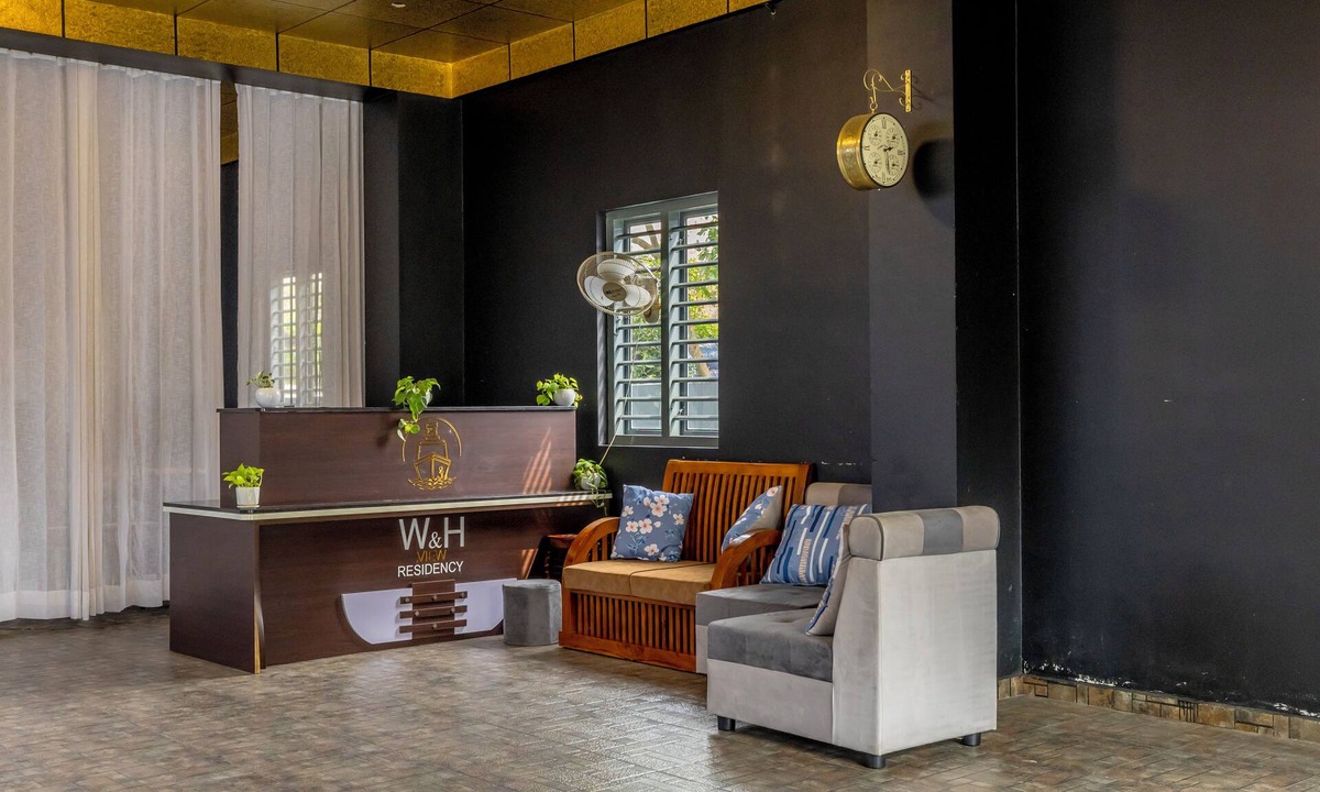 Kochi Hotel | W & H View Residency