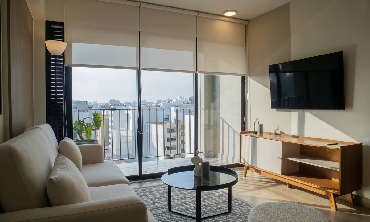 Santa Cruz Apartment | w Impressive 2BR With Balcony in Miraflores