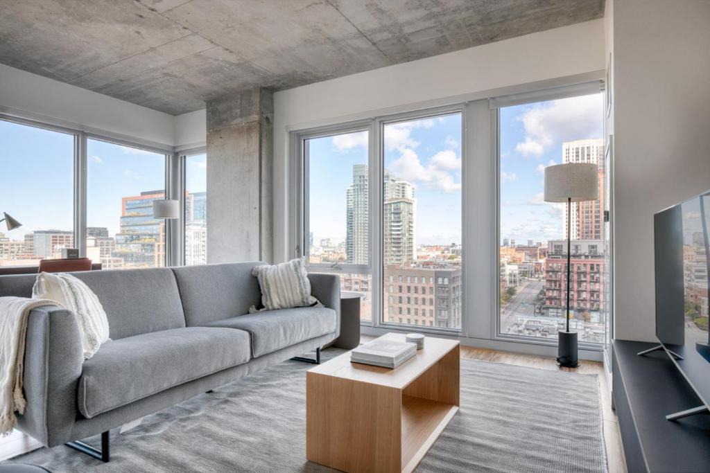 West Loop Gate Apartment | W Loop 2BR w pool gym lounge nr L CHI-748