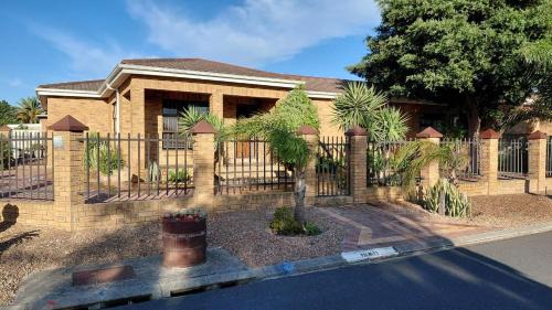 Trawal House | Waaigras