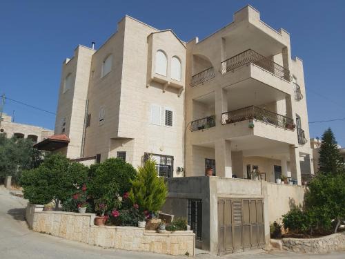 Beit Jala Apartment | Wael George Apartment