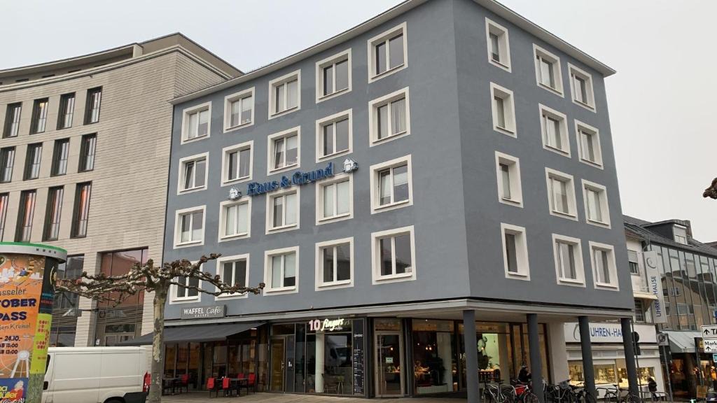 Mitte House | Waffel Cafe HOSTEL Monteurwohnung Ferienwohnung