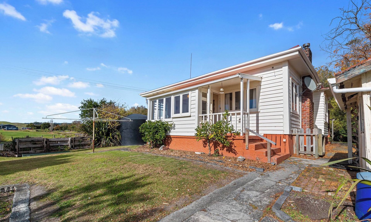 Waipu House | Waipu Cottage - Waipu Holiday Home
