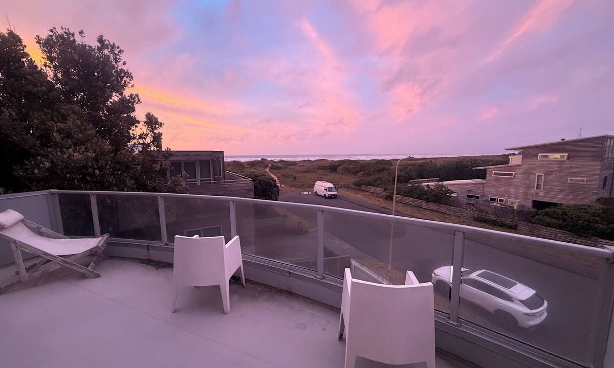 Waitarere Beach House | Waitarere Beach - panoramic beach views. Paradise in Summer & Winter