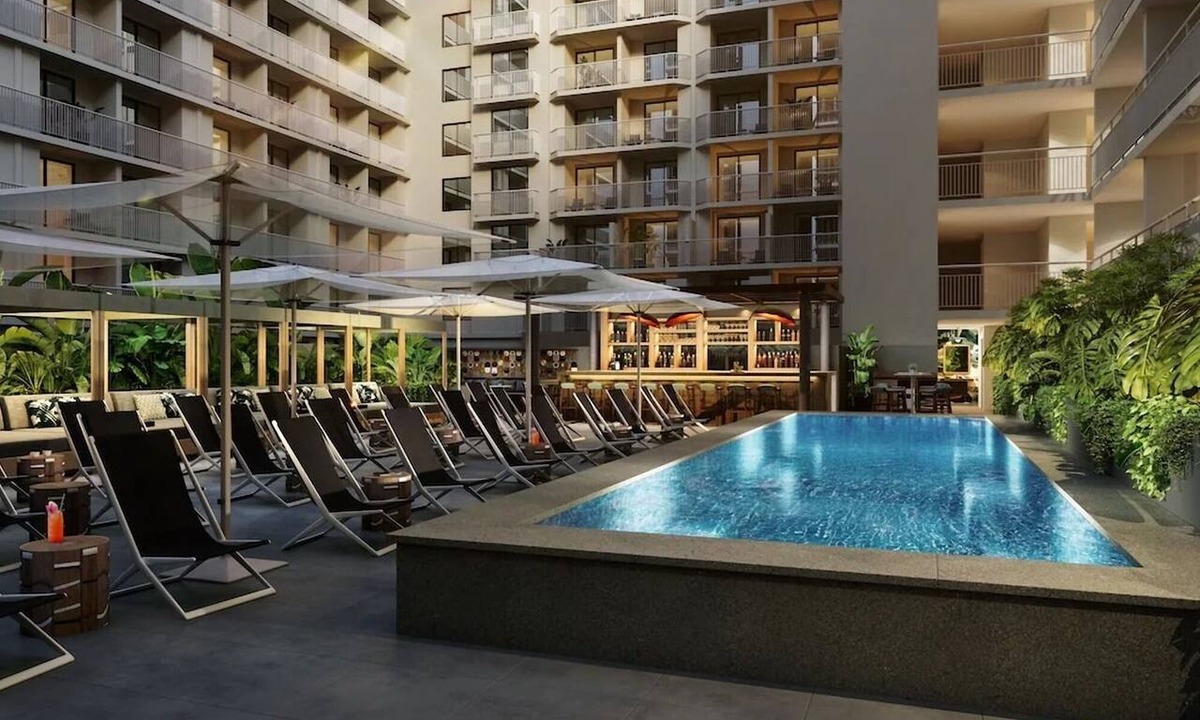 Waikiki Hotel | Wake Up in Paradise, Two Queens, Lanai, Sofa, Near Waikiki Beach and Shops