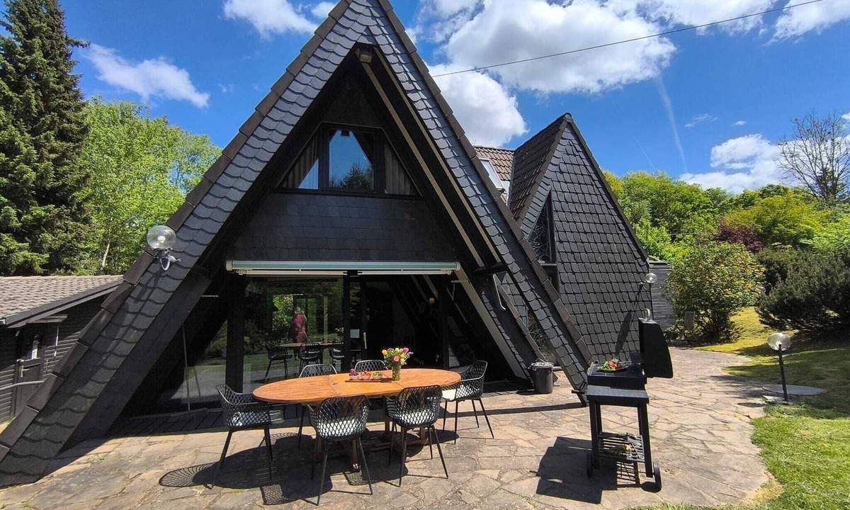 Feriendorf Im Killerberg House | Waldnest Eifel - Sauna - Solarium- Pet friendly