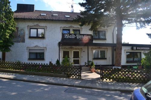 Regenstauf Bed & Breakfast | Waldpension