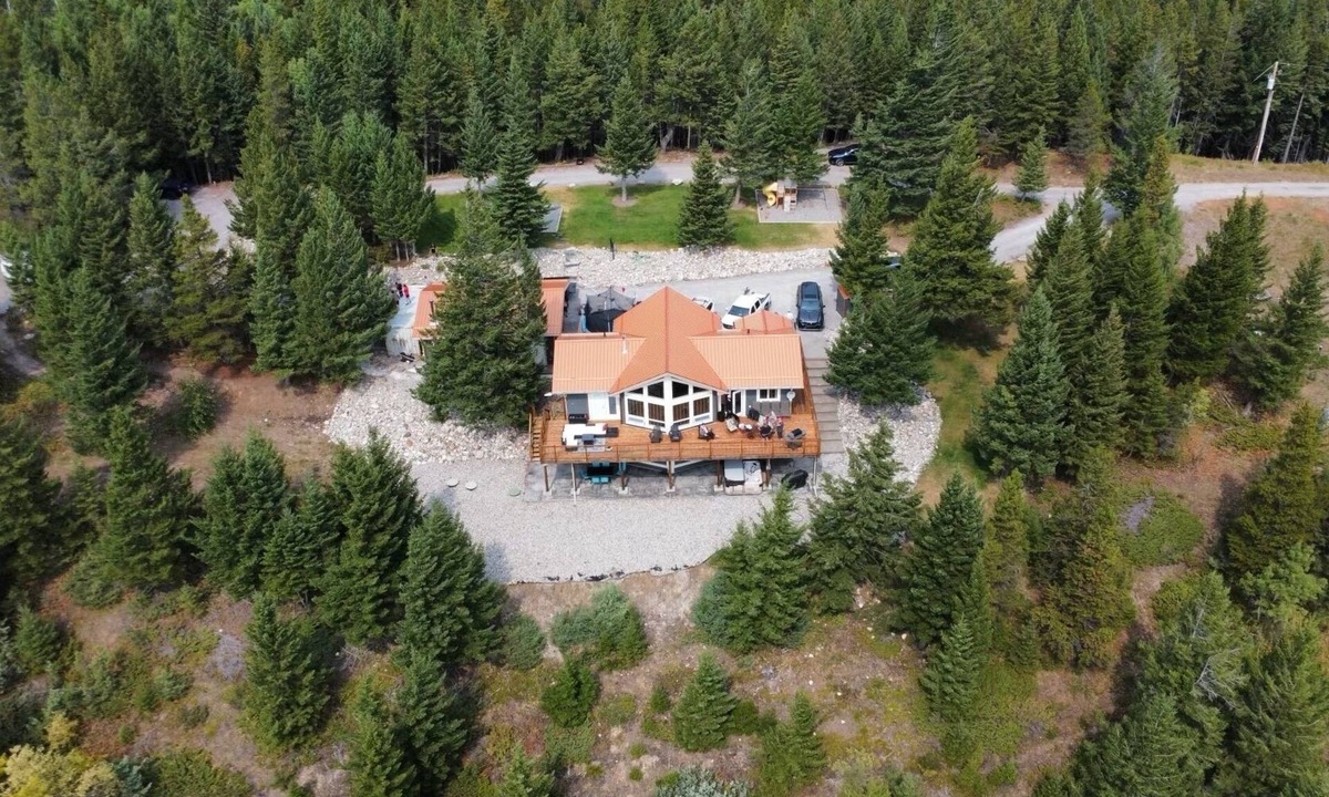 Alpine Trails Apartment | Walk out basement suite at the base of Tecumseh Mountain on 3 acres.