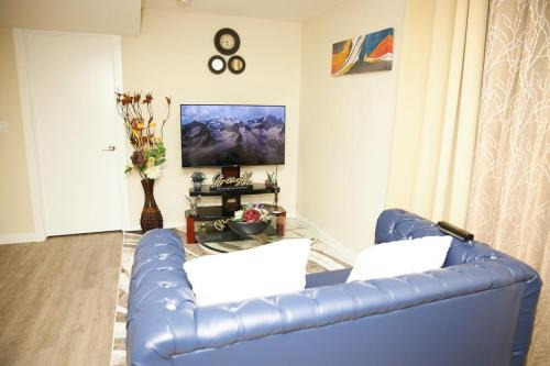 Southeast Calgary Apartment | Walk out Basement Suit