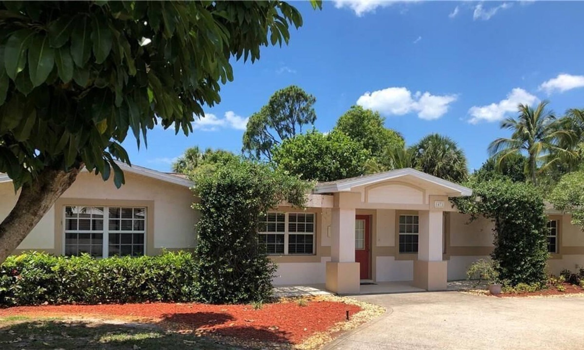 Coquina Sands House | Walk to beach, Quiet, Very Private, and Central Location.