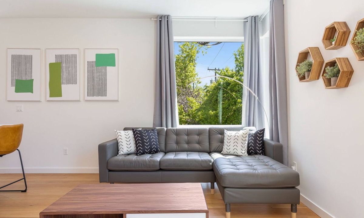 Squire Park House | Walk to CapHill Modern Brand New 2B2B Sleep 6