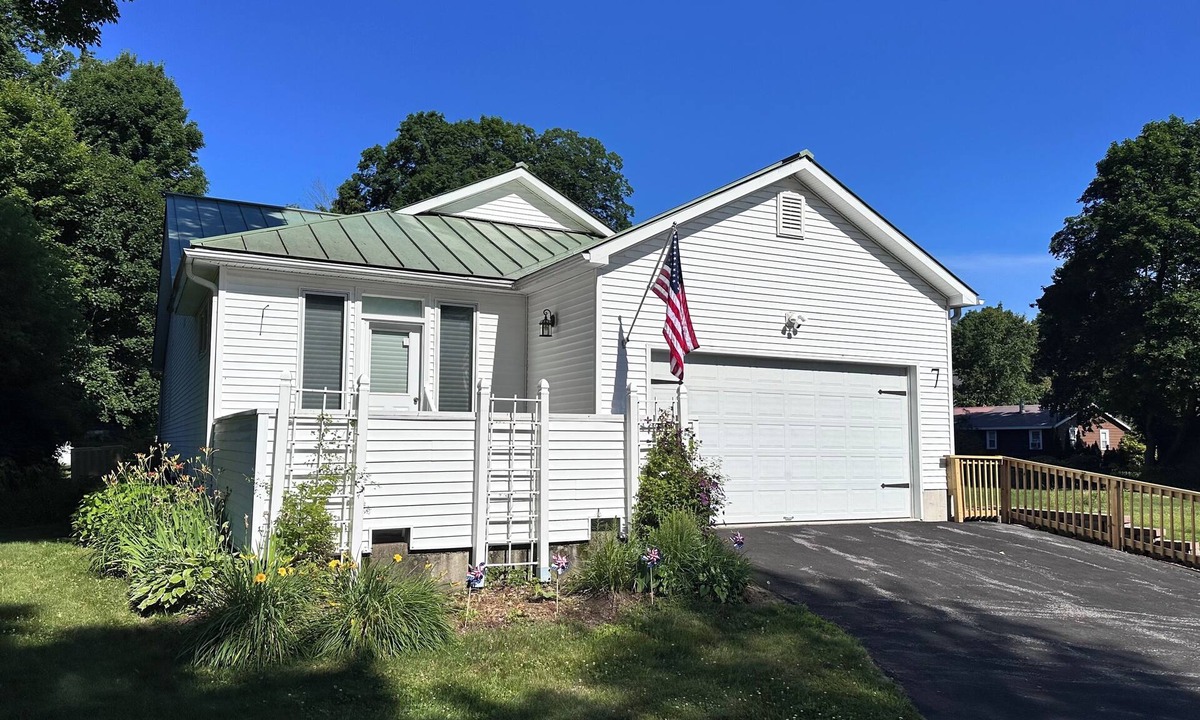 Schroon Lake House | Walk to Everything! Spacious & Modern 4-Bedroom Home in the Center of Town.