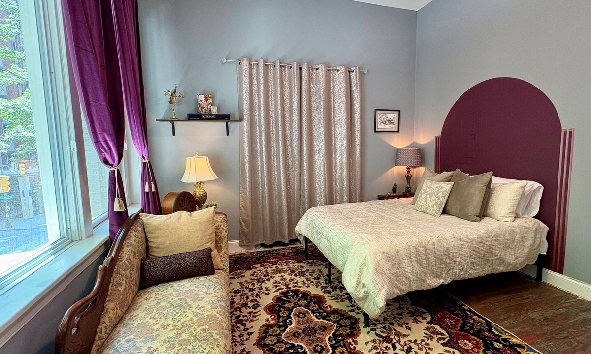 City Center Apartment | Walk to Festivals, Concerts, Conventions, & More!