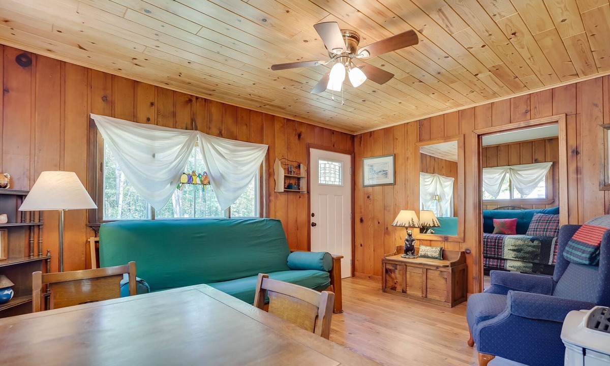 Charlevoix Cabin | Walk to Lakefront! Cabin 21 Mi to Boyne Mtn Resort