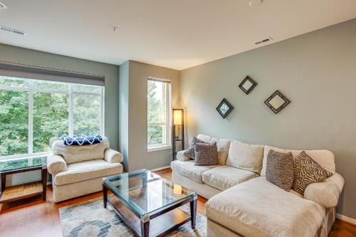 Issaquah House | Walk to Local Shops & Eats! Quaint Issaquah Home