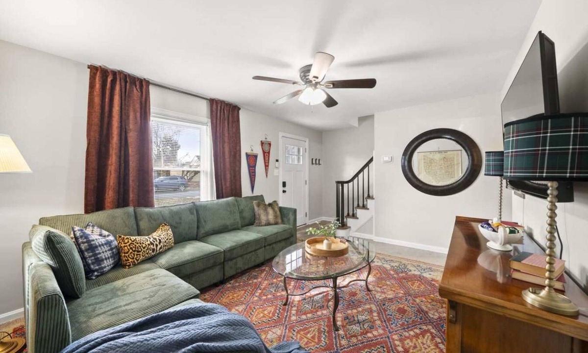 Grandview Heights House | Walk to Stadium & Campus -4BR with Game Room