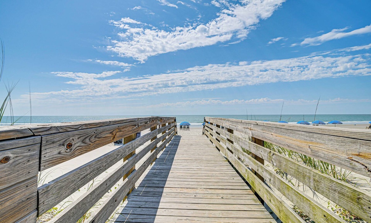 Garden City House | Walk to Surfside Beach: Home w/Pool Access