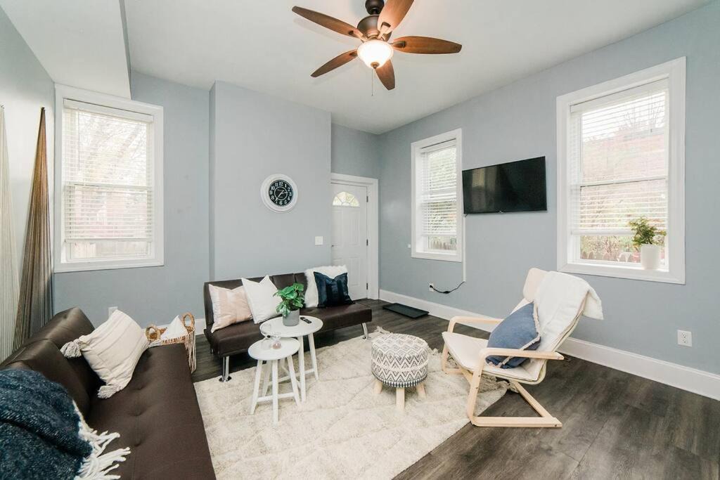 Manchester Apartment | Walkable and Spacious Apt - Parking - GroupStay
