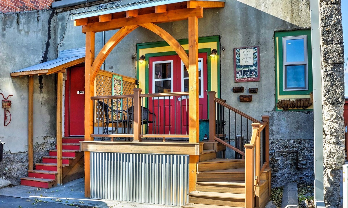 Livingston Apartment | Walkable Studio Apartment in Downtown Livingston!