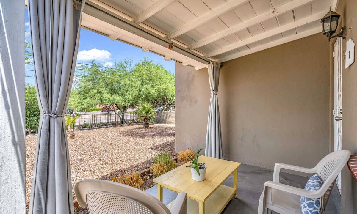 Rincon Heights Apartment | Walkable Summer Luxury Unit | Prime UofA 1BR