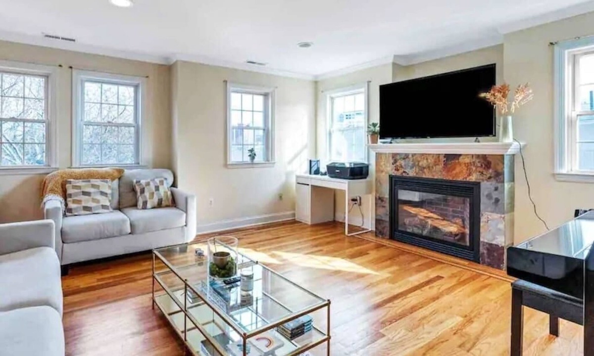 Stamford House | Walkable Townhouse with Garage & Yard, 45 min to NYC!
