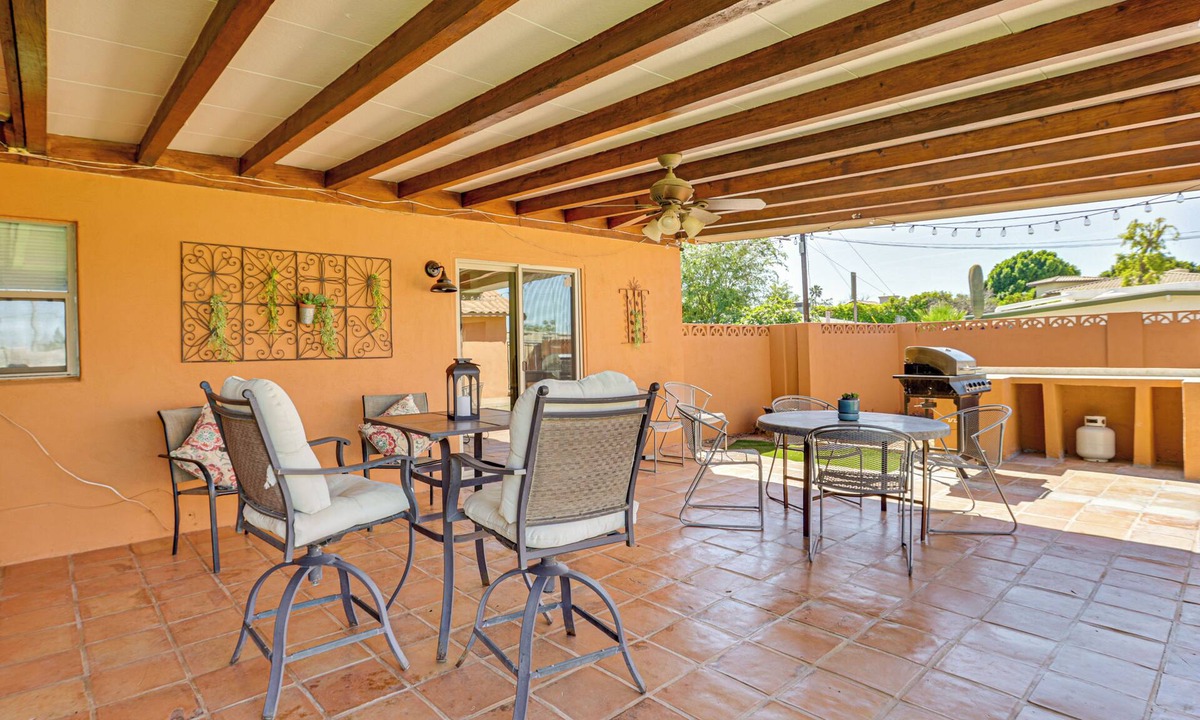 Alhambra House | Walkable Uptown Gem! 3 Mi to Phoenix Mtns Preserve