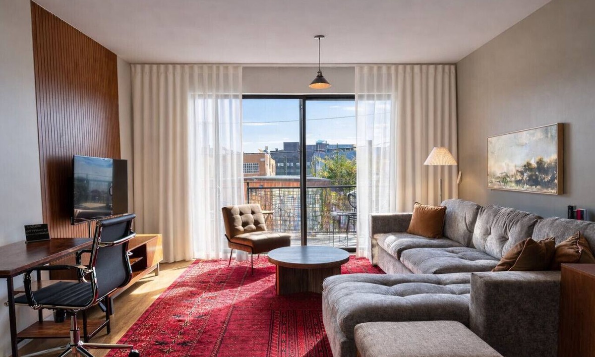 Fifth Ward Apartment | Walker`s Point Designer 2BR · Prime Location with Balcony and Gym · Sleeps 6