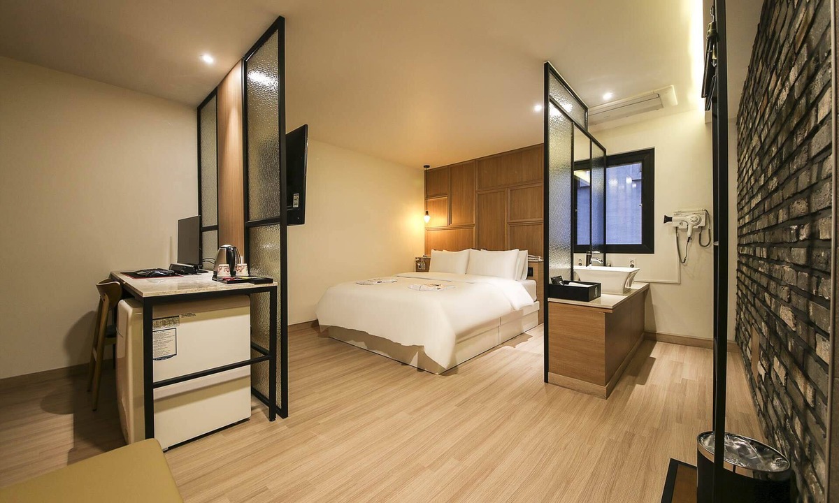 Cheonan Hotel | WALL Hotel
