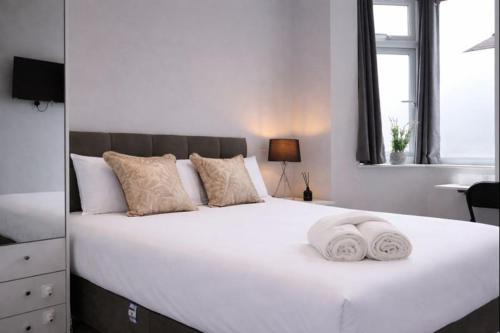 Bushey Hotel | Walton Suites