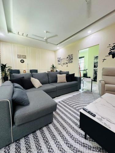 Jelawat House | WanZa House