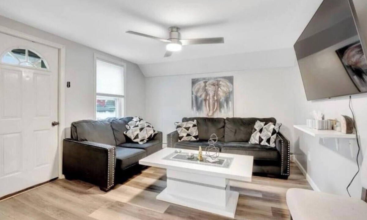 Woonsocket Apartment | Warm and welcoming 2 bedroom apartment in Woonsocket