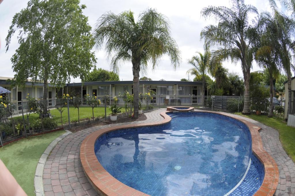 Albury Hotel | Warrina Inn Wodonga CBD