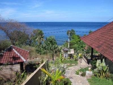 Amed Bed & Breakfast | Warung Ary & Home Stay