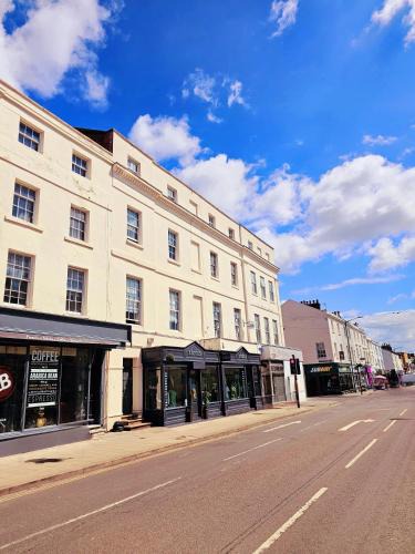 Leamington Spa Apartment | Warwick St Studios