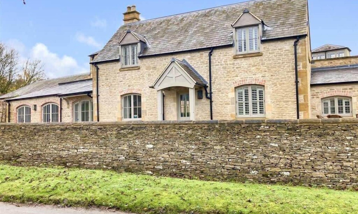 Moreton-in-Marsh House | Washbrook Cottage