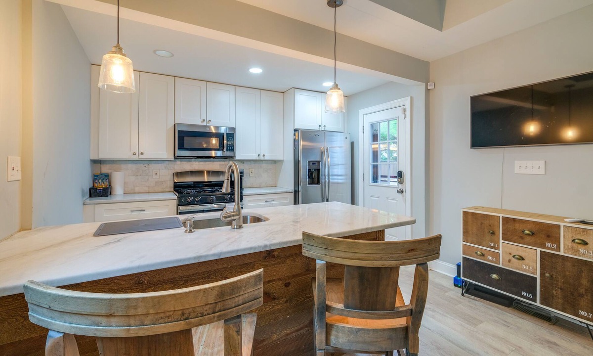 Northeast House | Washington DC Gem w/Fenced Backyard