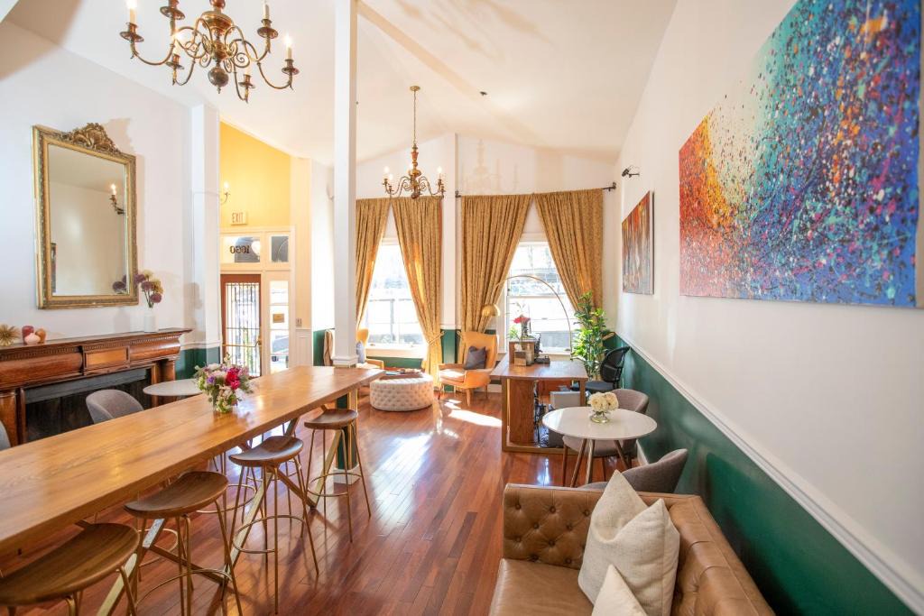 Telegraph Hill Hotel | Washington Square Inn