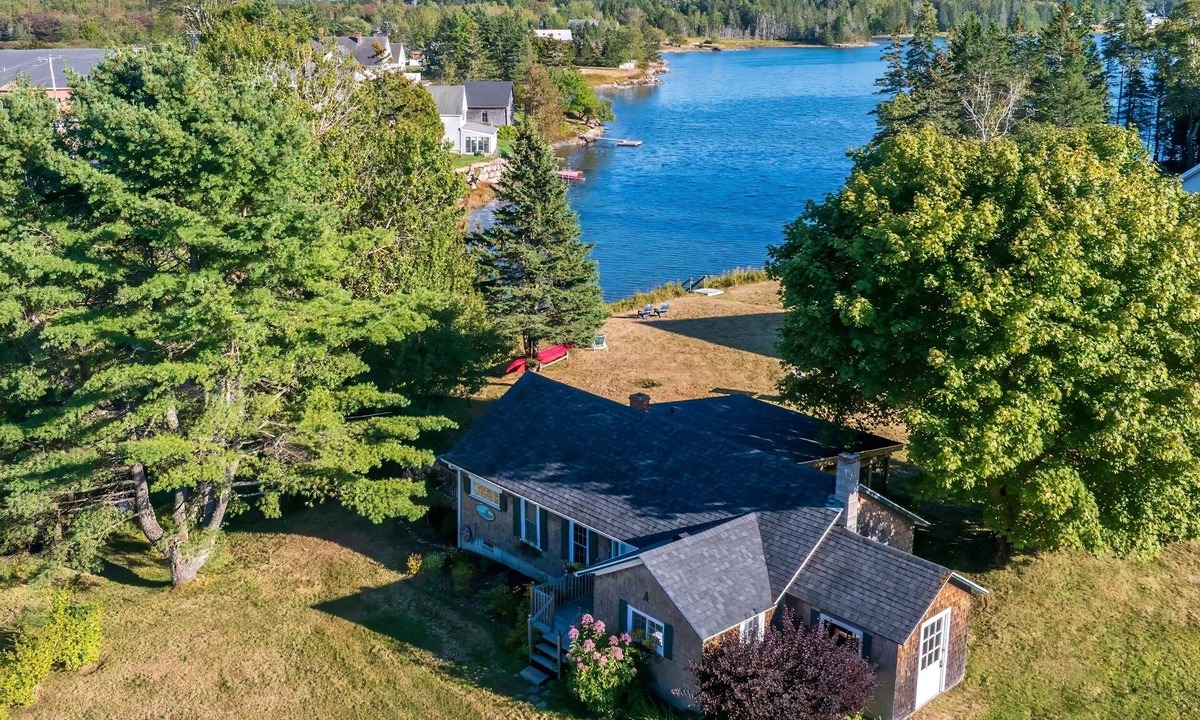 Tremont Cottage | Water front, 2-bedroom cottage in Bass Harbor perfect for a relaxing getaway