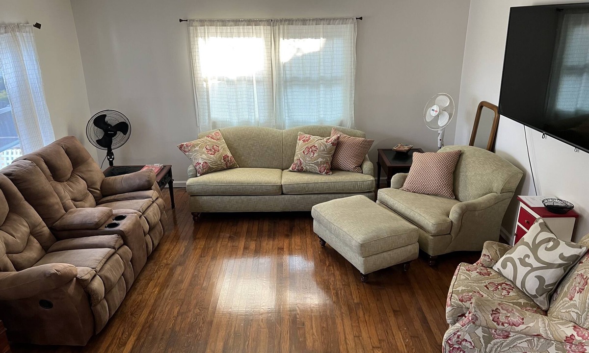 Willoughby Spit House | Water Front Oasis (4-Bedroom Home) - Pets Allowed by RedAwning