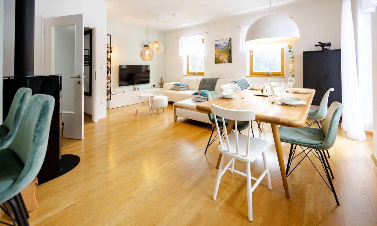 Gozd Martuljek Apartment | Waterfall apartment: Your cozy mountain retreat
