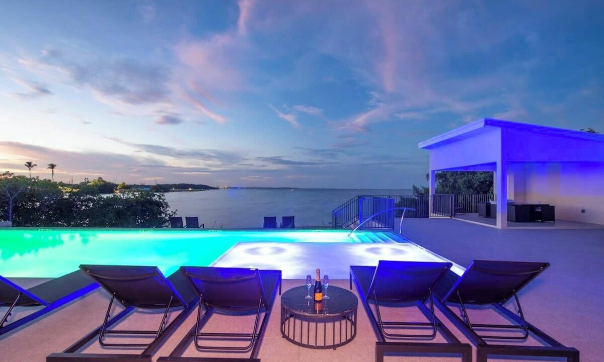 Grand Harbour Condo | Waterfront 3BR/3BA Condo with Pool – Allure #22