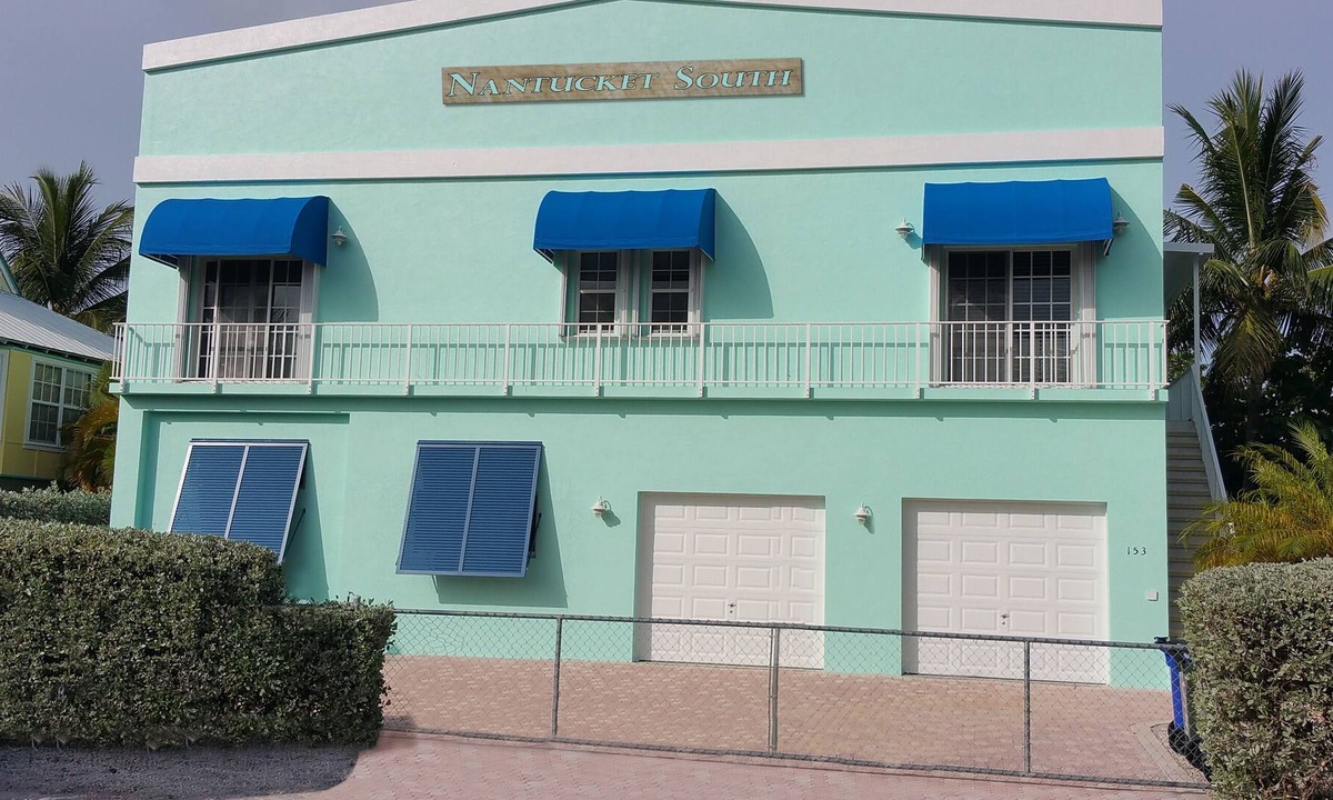 White Marlin Beach House | Waterfront 6 Bed 3 1/2 Bath with Private Pool and Rooftop Hot Tub