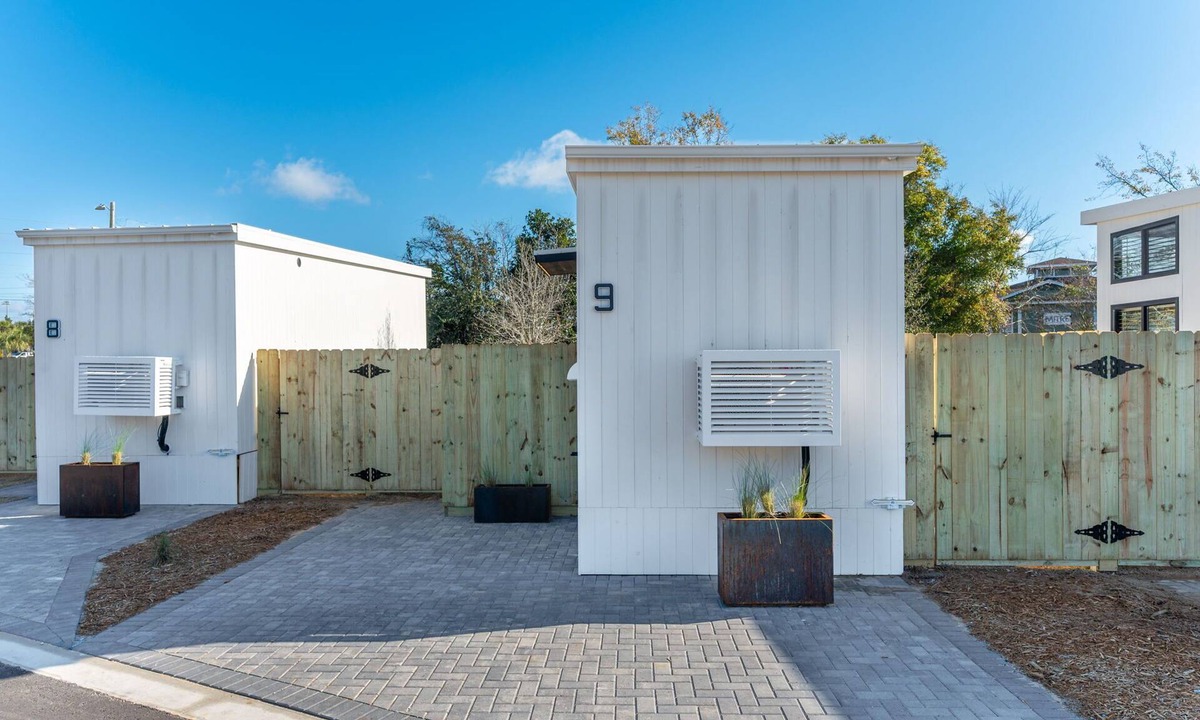 Fort Walton Beach Cabin | Waterfront Access Private Hot tub Yard 9