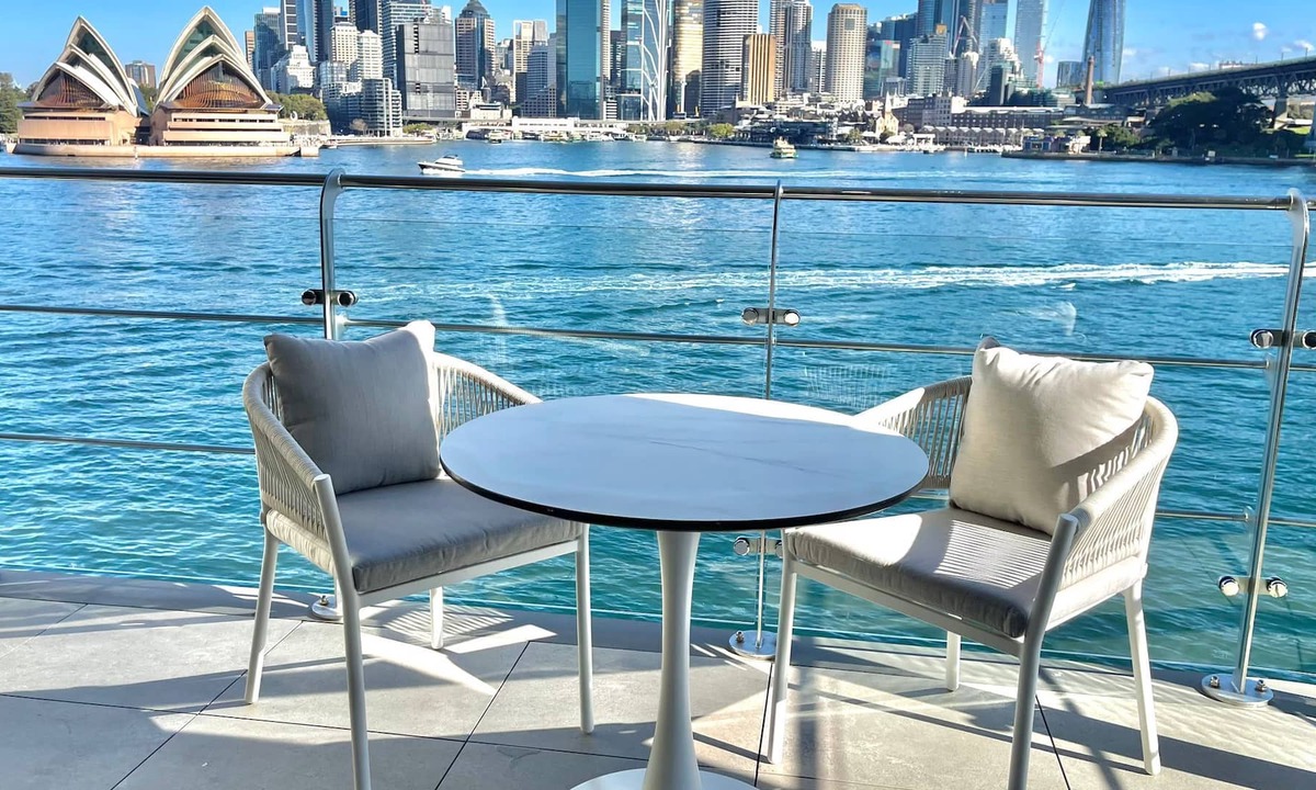 Kirribilli Apartment | Waterfront Apartment With an Expansive Harbour View of the Sydney Opera House