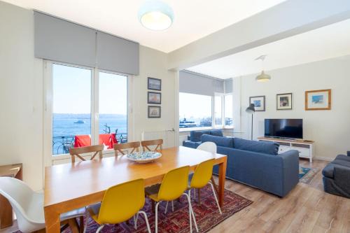Kabatas Apartment | Waterfront Apartments with a Stunning View
