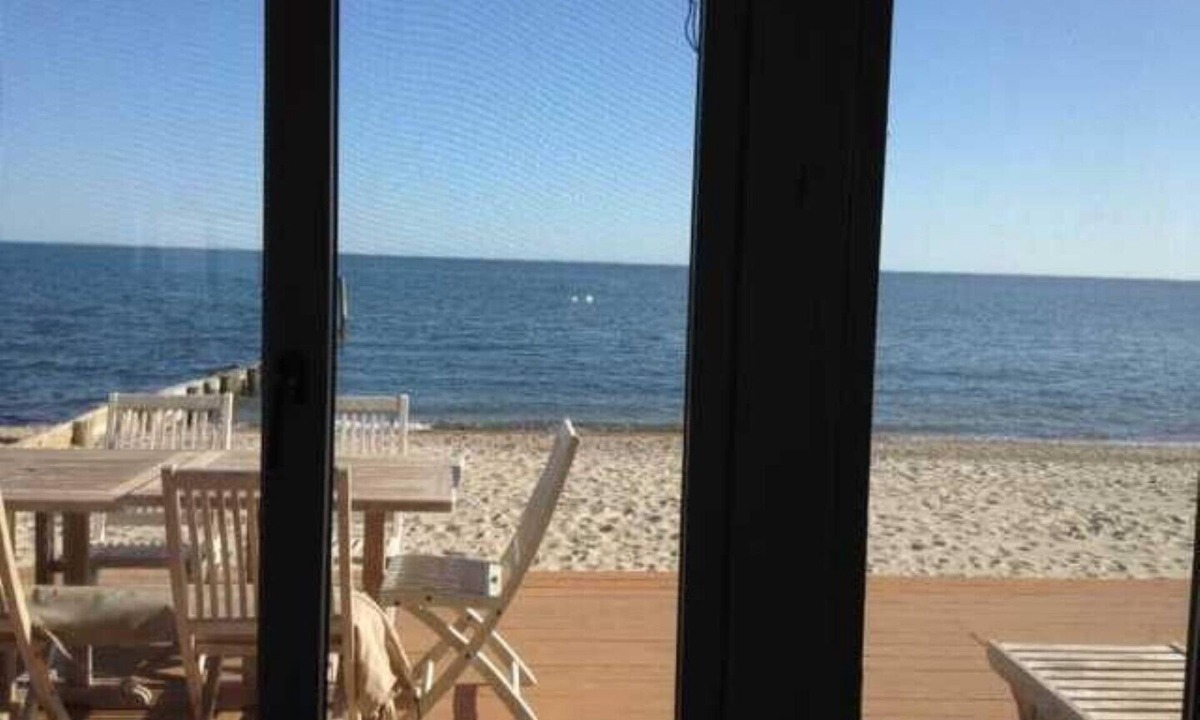 Westbrook House | Waterfront Beachfront